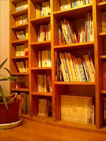 アルダー集成板30ミリ棚板は20ミリ、オイル塗装